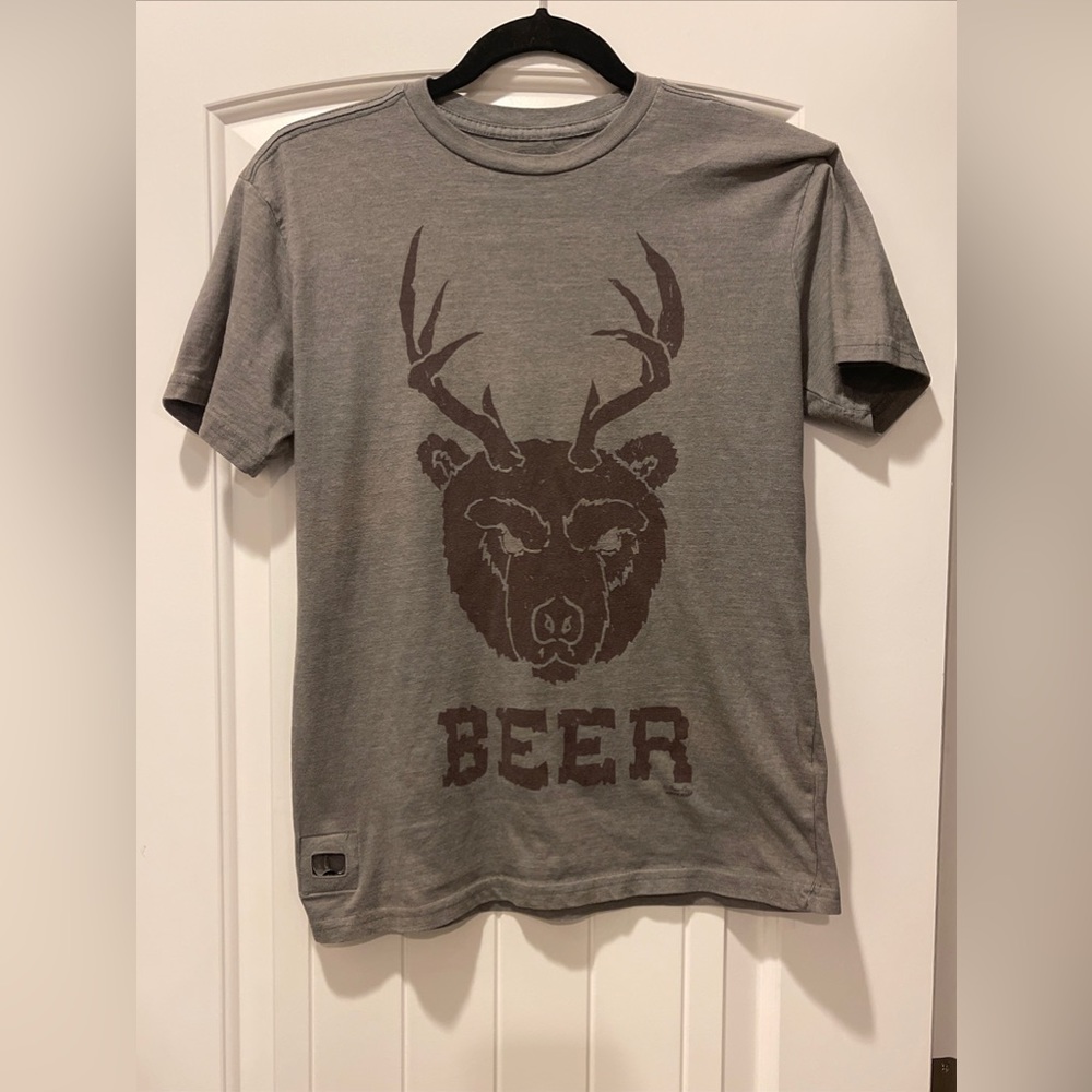 Men’s Medium Brew City T Shirt With Bottle Opener